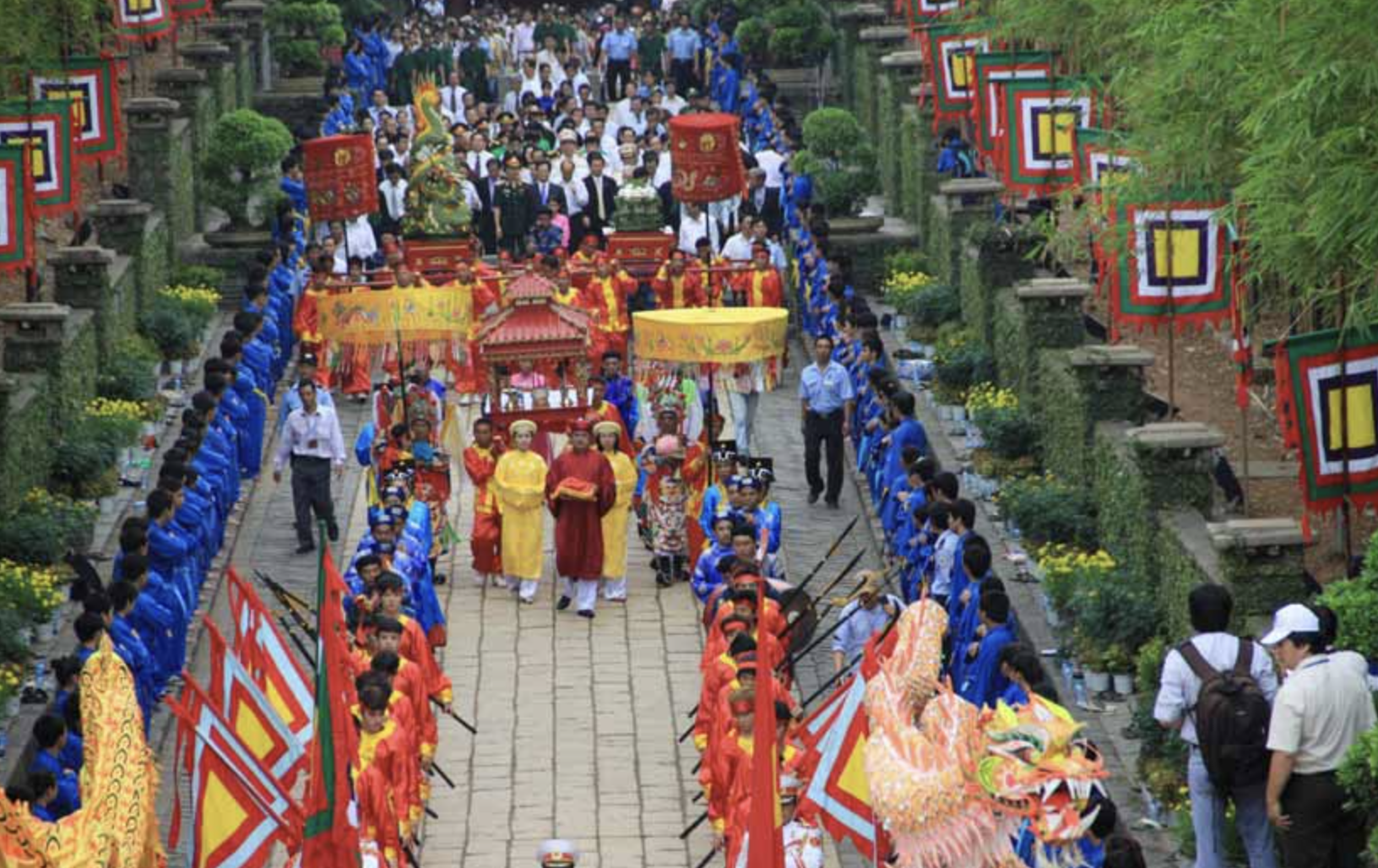 Lễ hội chùa Tây Phương diễn ra ngày 6 tháng 3 Âm Lịch hàng năm
